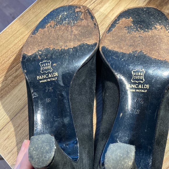 Black suede shoes size 7.5 - Picture 4 of 6